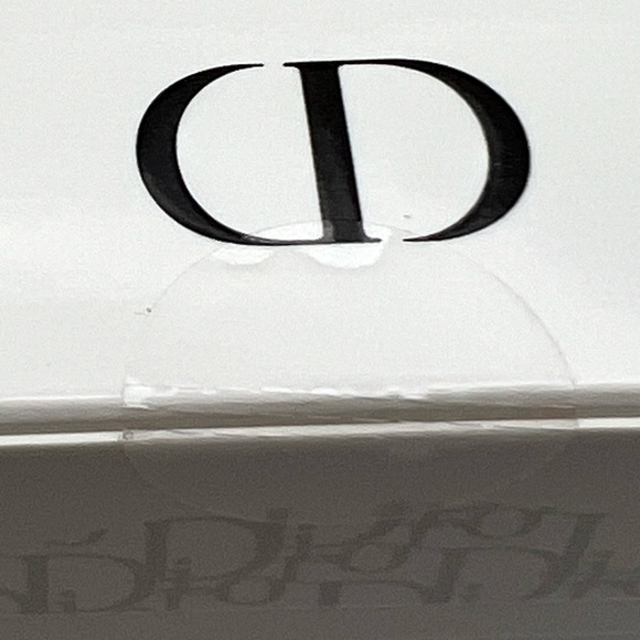 Dior Le Baume Revitalizing Multi-Purpose Balm Lip, Hand & Body NWOT $60 Retail - Picture 15 of 16